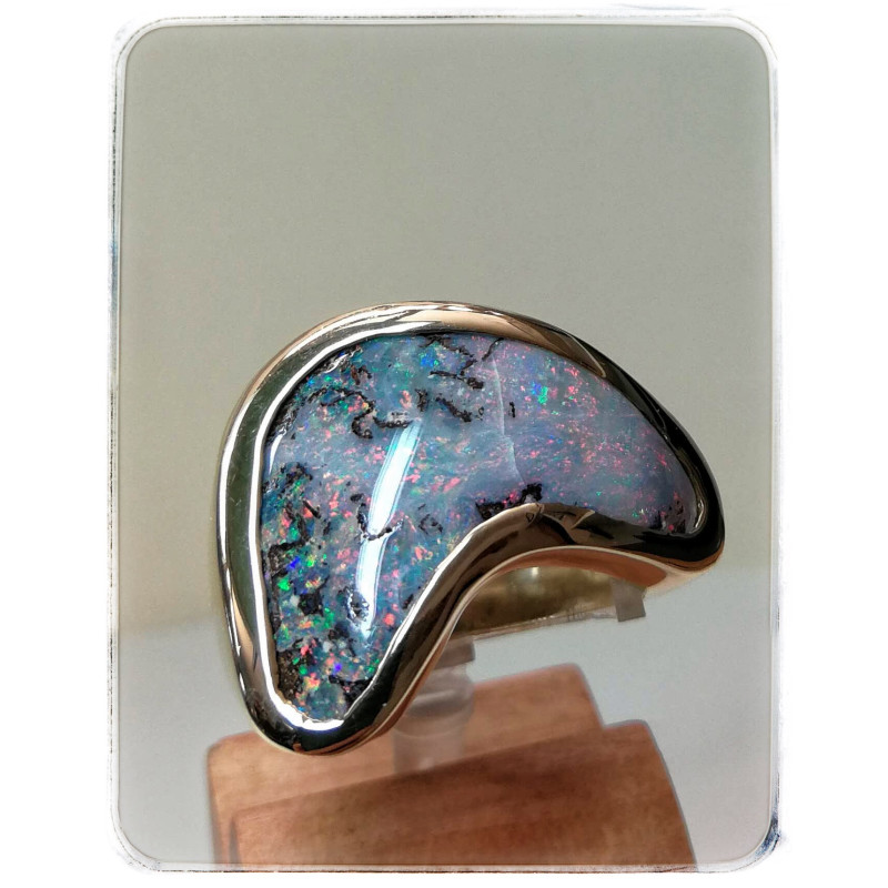 Gelbgold-Ring mit Opal